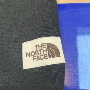 Women’s NWT The North Face black fleece hooded jacket.  Size M